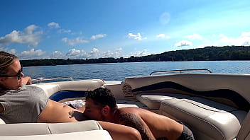 Las últimas semanas de verano, así que tuvimos que tener sexo caliente en el lago.