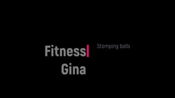 Domina Gina Ballbusting, esclave à coups de pied. séance en présentiel 200 € Madrid 644716207