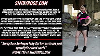 Синди Роуз бурлескная дама фистит кулаком в постапокалиптическом разрушенном мире