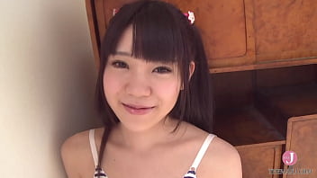 CUHE-001 Anche Mizuno / Immagine della sorgente termale di Cutie Heart, produttore di video idol Marray International MarrayDOGA che indossa un costume da bagno erotico con grandi seni