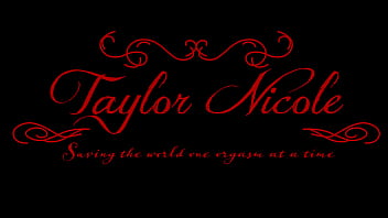 Taylor Nicole: noi scopiamo zappe
