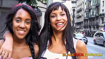 Dreier mit geilen schwarzen Latina BFFs in Barcelona