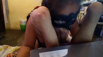 ma soeur baise devant la webcam