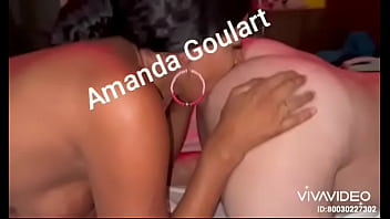 Amanda Goulart baise chaud avec un couple