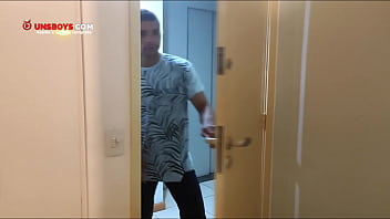 Prévia - Vídeo Solo zaack - Novinho hetero batendo punheta l Assista completo no Red