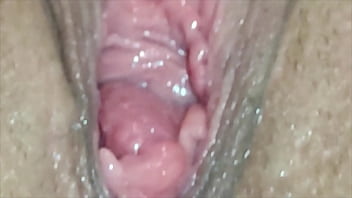 Masturbate Wet Pussy Closeup and see inside me