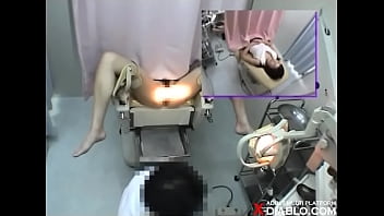 La casalinga di Yoko Munmun (33) -Sala d'attesa, raccolta delle urine, lettino per esami interni-Tutti gli esami ginecologici