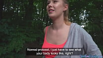 Сисястая крошка наслаждается сексом на кастинге в видео от первого лица за деньги