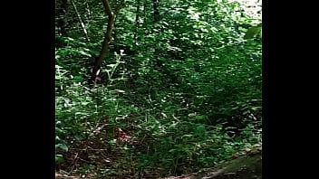 Исогай наслаждается палкой в заднице в лесу