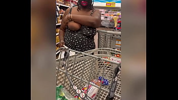 DoorDash e nudez pública em nookiescookies do Walmart