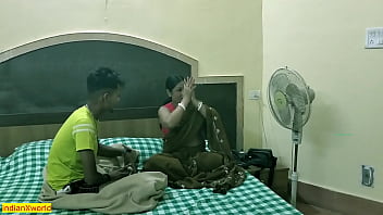الهندي البنغالية زوجة الساخنة الخام الجنس مع ابن في سن المراهقة! بصوت واضح