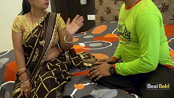 Indische Stiefmutter rettete ihre Scheidung mit Hindi-Audio