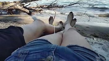 Kinky Hikers Beach Blowjob and Cumming On Tits at Lake Erie - Sarina Havok and Robin Coffins
