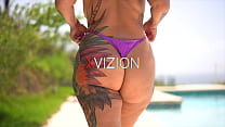 Santana Red hace twerking y es follada junto a la piscina en Puerto Rico