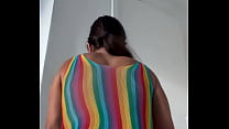 Nastya nass Twerking で透明なドレス