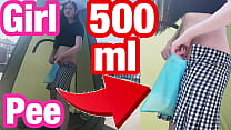 Buiten handjob & Japans meisje plassen staand met 500ml draagbaar toilet, pis, amateur, slank