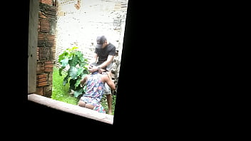 Baiser un homme noir du côté de la cabane à Bequinho da Vila - je jouis dans son cul