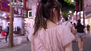 TMW092 A Noite de Verão Mais Inesquecível: O Diário do Amor Puro com Idosos [Doméstico] Tianmei Media AV original caseiro com legendas em chinês