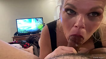 Jenna Jaymes Blows The Delivery Guy 1080p (Archives) 4 min