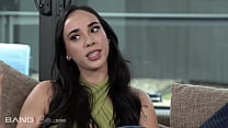 Pretty And Raw - Gaby Ortega gostosa colombiana ansiosa por sexo a três