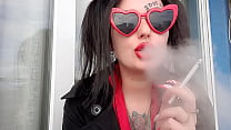 Sexy smoking fetish from Dominatrix Nika.