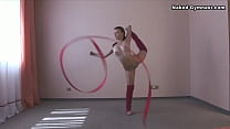 Очень талантливая гимнастка Саша Галоп