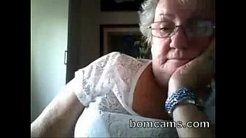 Grandma showing big tits on webcam- bomcams.com