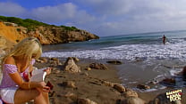 Blonde babe has stranded guy fuck her asshole raw on a secluded beach.