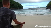 Медитация на пляже закончилась минетом