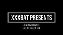 XXXBat ミストレスが奴隷に大きなストラップオンを使用しています。 SWISOK マガ XXL