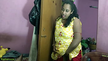 Внезапный секс горячей красивой бхабхи! 18-летняя Девар трахается с большим хуем