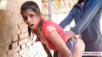 インド人インド人の女の子が後背位で彼氏とセックス