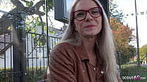 GERMAN SCOUT - La rubia en forma con gafas Vivi Vallentine recoge y habla con Casting Fuck