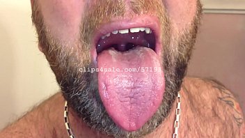 SloMotion Long Tongue MT1 (Full Video / normale Geschwindigkeit)